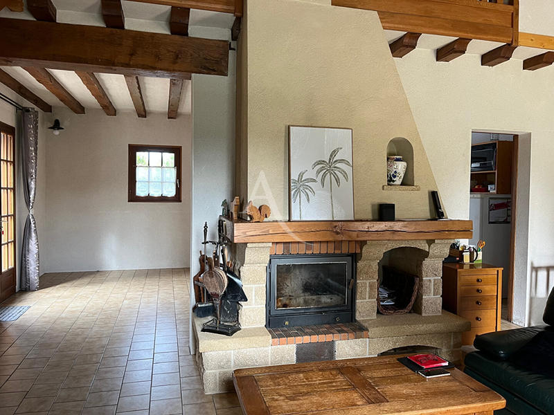 Maison - 140 m² - 8 pièces