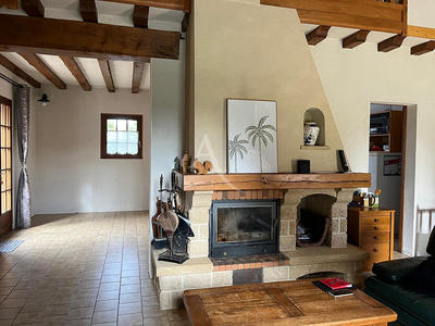 Maison - 140 m² - 8 pièces