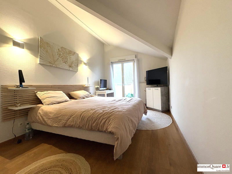 Appartement - 92 m² - 3 pièces