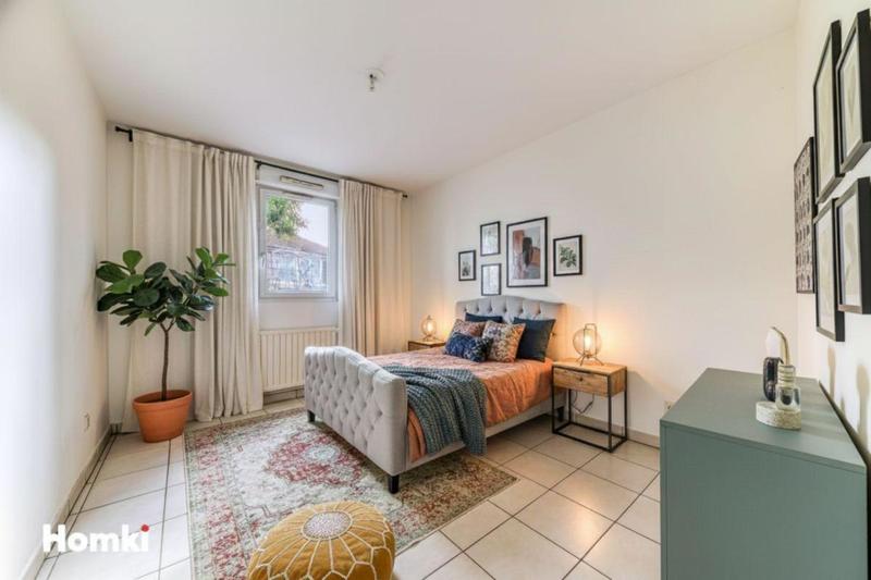 Appartement - 82 m² - 4 pièces