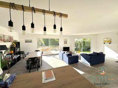 Maison - 91 m² - 4 pièces