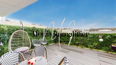 Appartement - 100 m² - 4 pièces