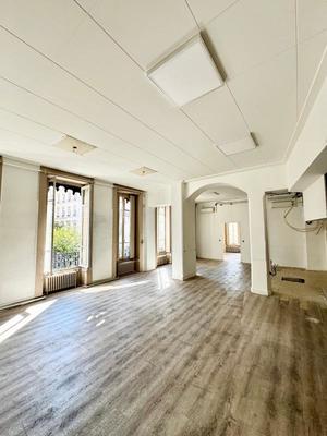 Appartement - 109 m² - 4 pièces