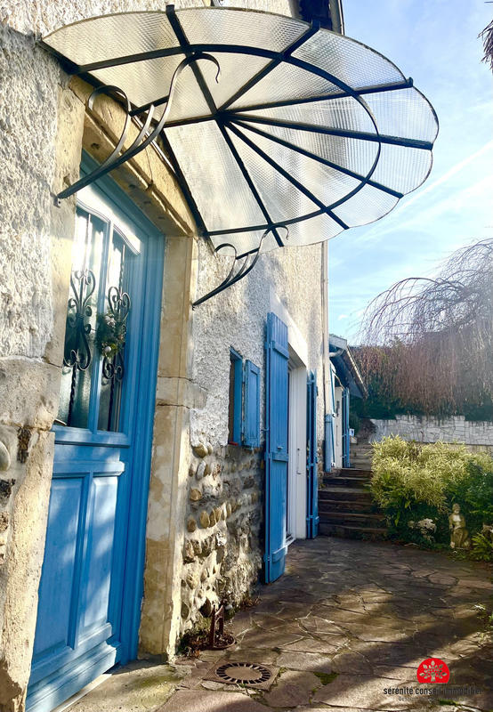 Maison ancienne - 270 m² - 7 pièces