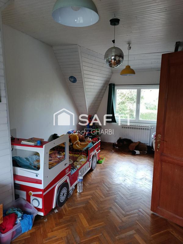 Maison - 172 m² - 8 pièces