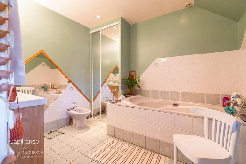 Maison - 192 m² - 7 pièces