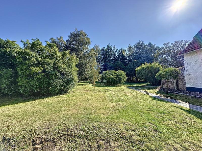 Maison - 410 m² - 12 pièces