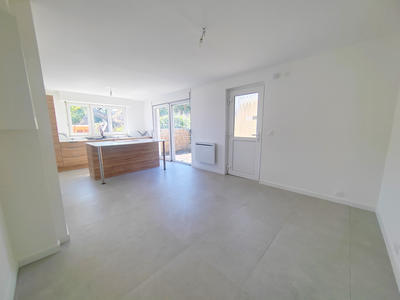 Appartement - 77 m² - 3 pièces