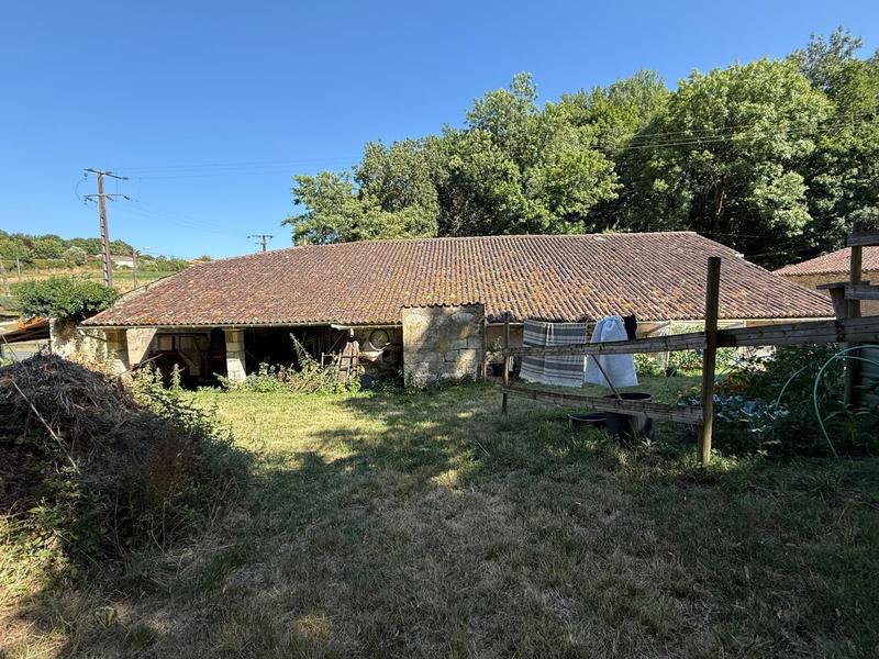 Maison - 377 m² - 6 pièces