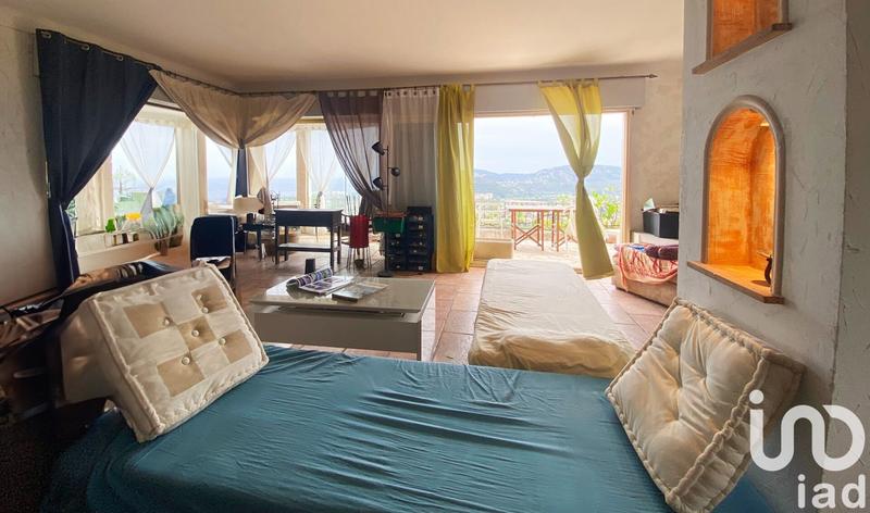 Maison - 165 m² - 5 pièces