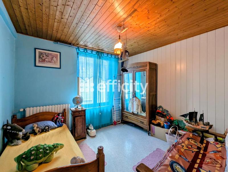 Maison - 121 m² - 6 pièces