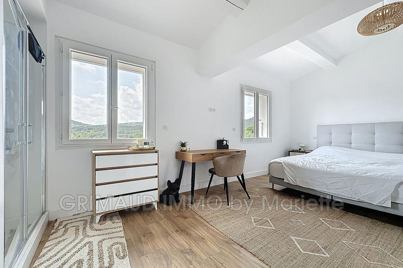 Villa - 175 m² - 4 pièces