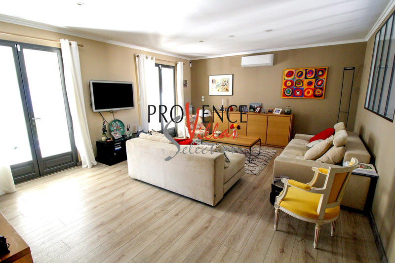 Maison - 93 m² - 5 pièces