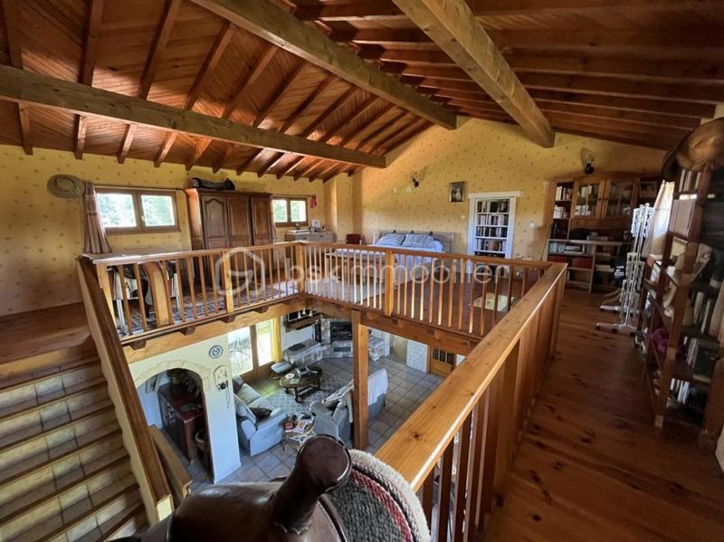 Maison traditionnelle - 156 m² - 6 pièces