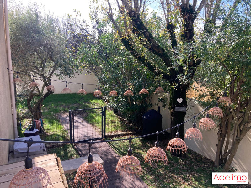 Villa - 231 m² - 9 pièces