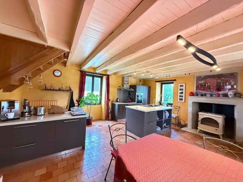 Propriété - 224 m² - 7 pièces