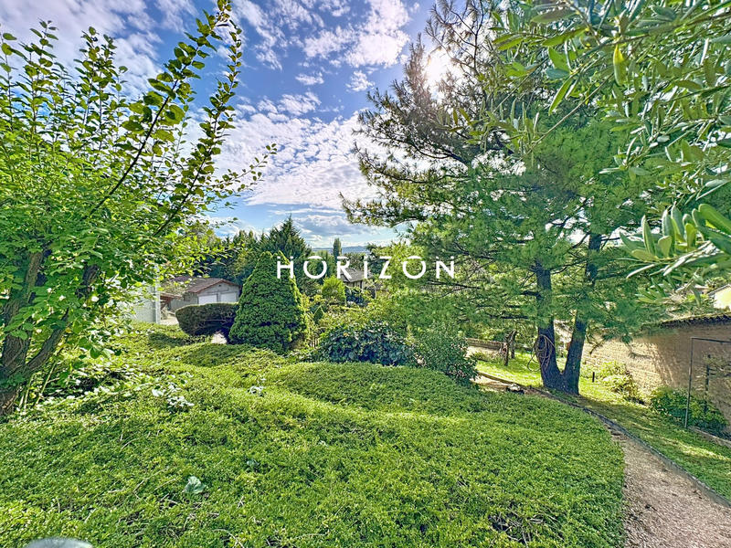 Maison - 224 m² - 7 pièces