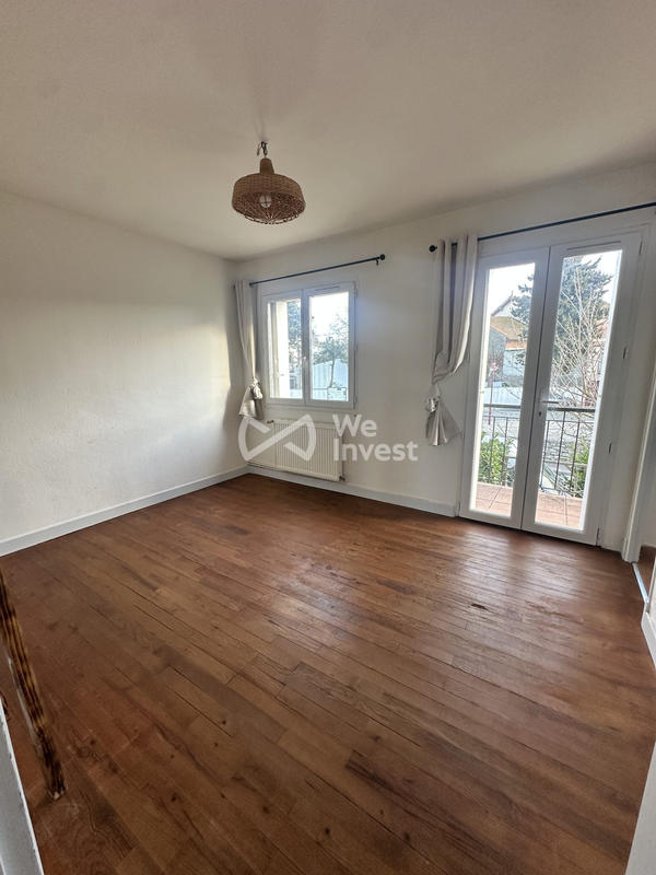 Maison traditionnelle - 170 m² - 5 pièces