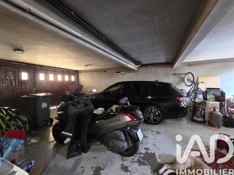 Maison - 200 m² - 8 pièces