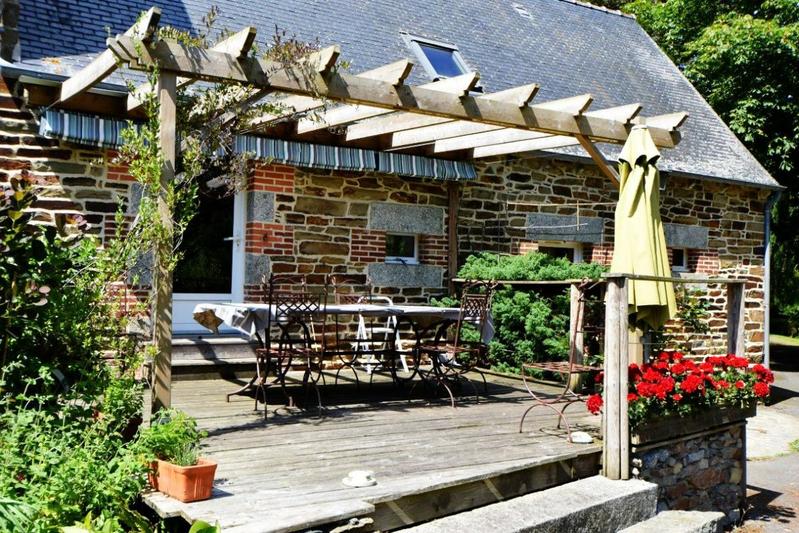 Maison - 233 m² - 9 pièces