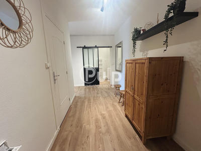 Appartement - 61 m² - 2 pièces