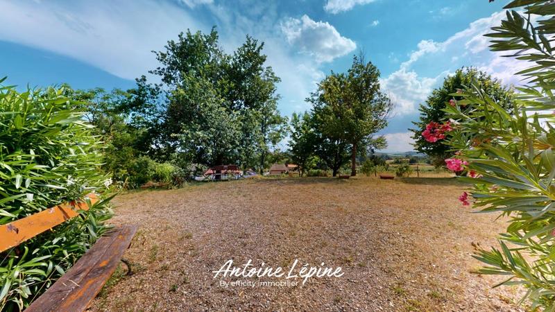 Maison - 182 m² - 9 pièces