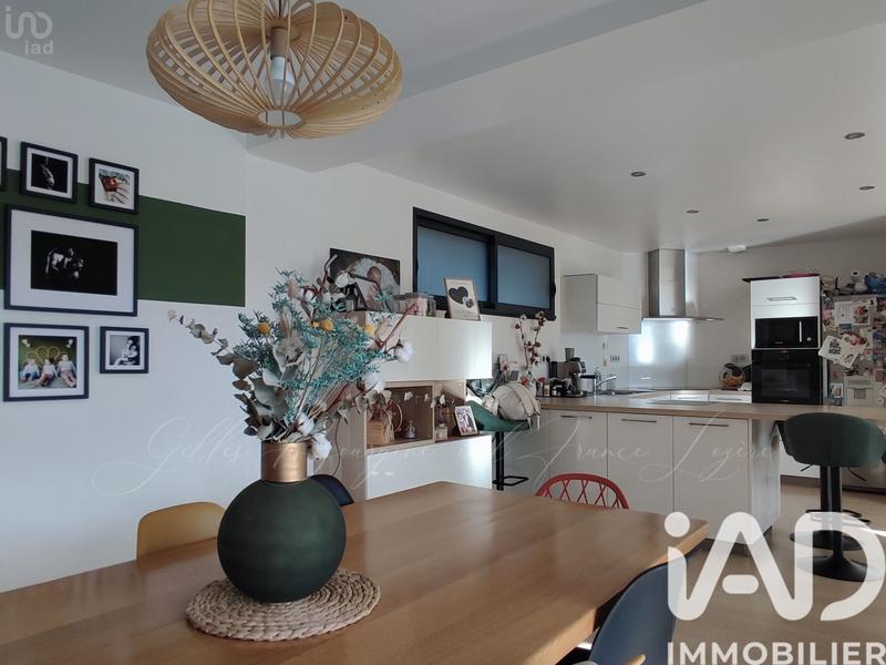 Maison - 165 m² - 8 pièces