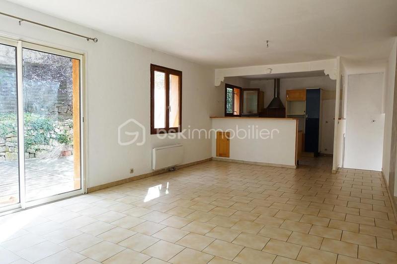 Maison - 90 m² - 5 pièces