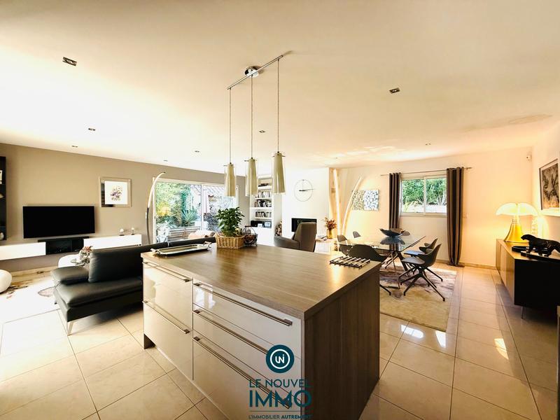 Villa - 180 m² - 5 pièces