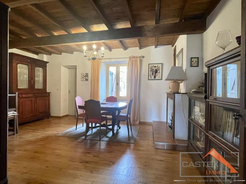 Maison en pierre - 223 m² - 7 pièces
