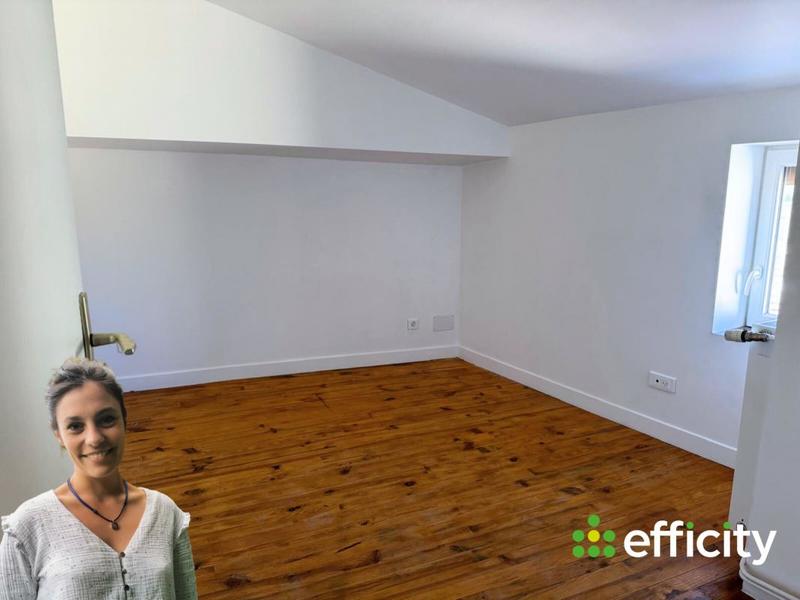 Maison - 92 m² - 5 pièces