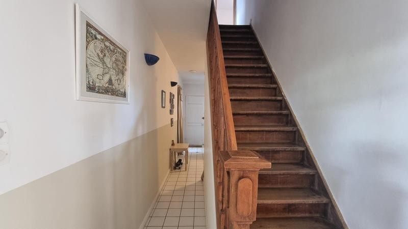 Maison bourgeoise - 250 m² - 12 pièces