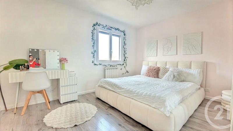 Villa - 154 m² - 6 pièces