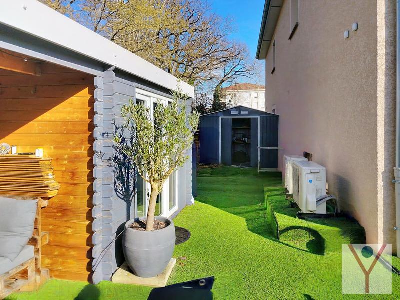 Appartement - 103 m² - 5 pièces