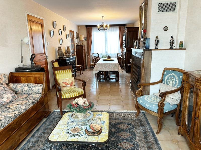 Maison traditionnelle - 136 m² - 6 pièces