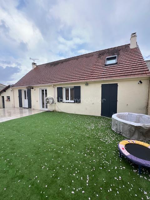 Pavillon - 121 m² - 6 pièces