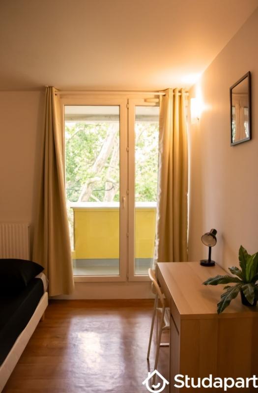 Chambre - 12 m² - 1 pièce