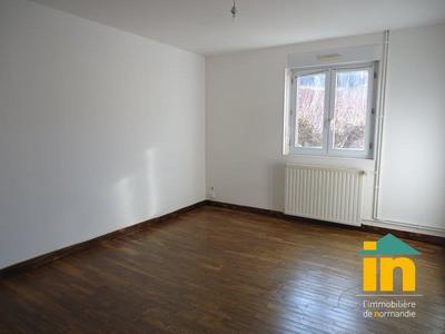 Appartement - 214 m² - 12 pièces
