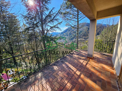 Maison - 196 m² - 8 pièces