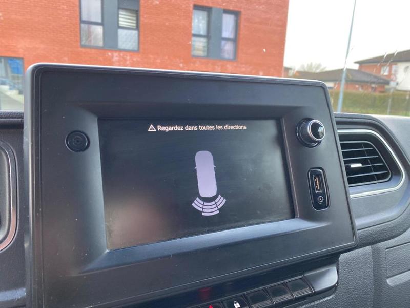 Renault Master Grand Confort 3t3 L2h2 2.0dci 135cv 20.000ht Carplay/Radars Ar/Attelage/Clim