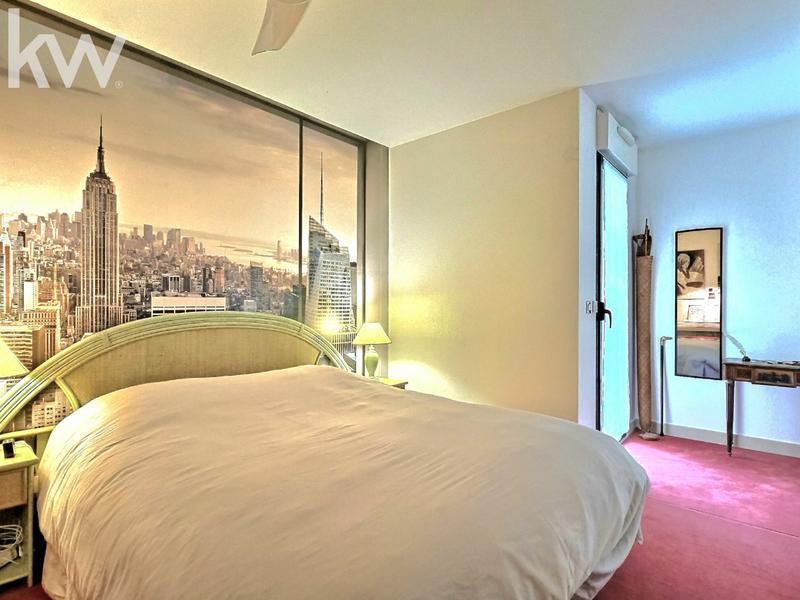 Appartement - 94 m² - 4 pièces