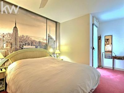 Appartement - 94 m² - 4 pièces