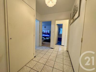 Appartement - 72 m² - 3 pièces