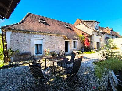 Maison - 150 m² - 7 pièces