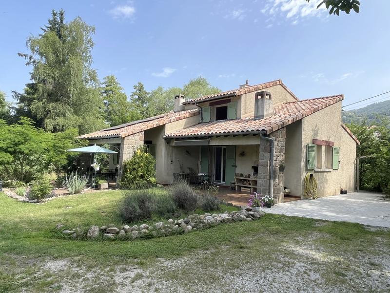 Villa - 165 m² - 10 pièces