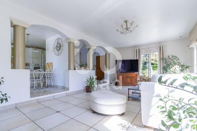 Maison - 194 m² - 6 pièces