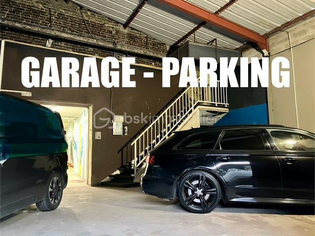 Maison - 620 m² - 12 pièces