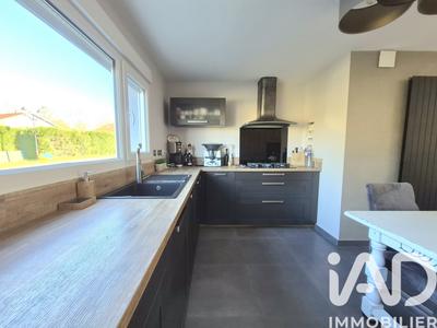 Maison - 122 m² - 5 pièces