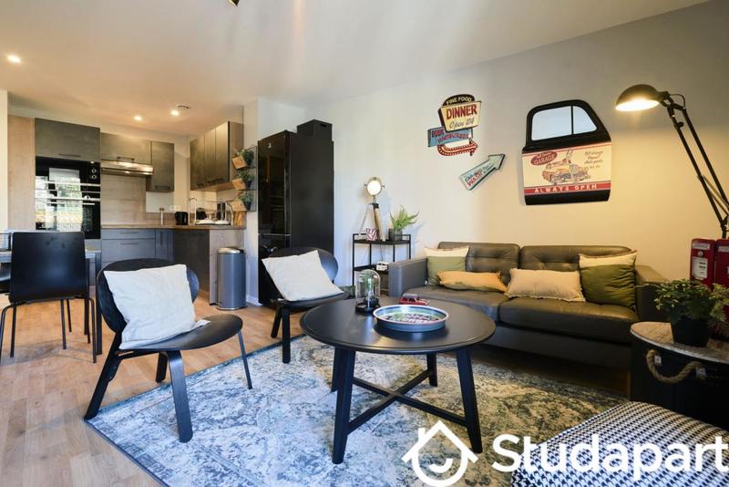 Chambre - 13 m² - 1 pièce