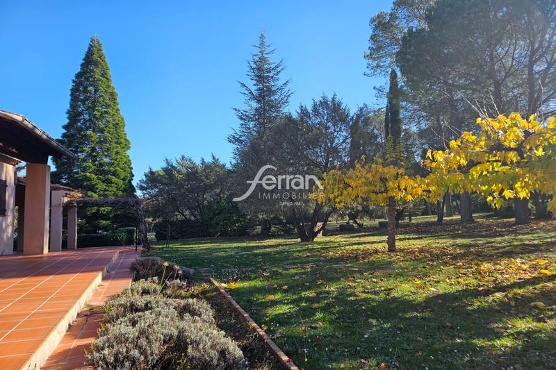 Maison - 176 m² - 7 pièces